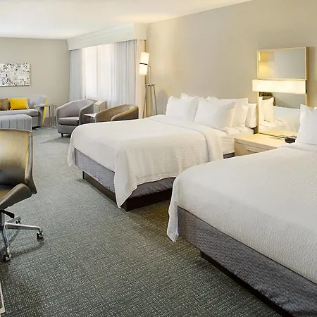 Courtyard By Marriott Sacramento Midtown Hotel